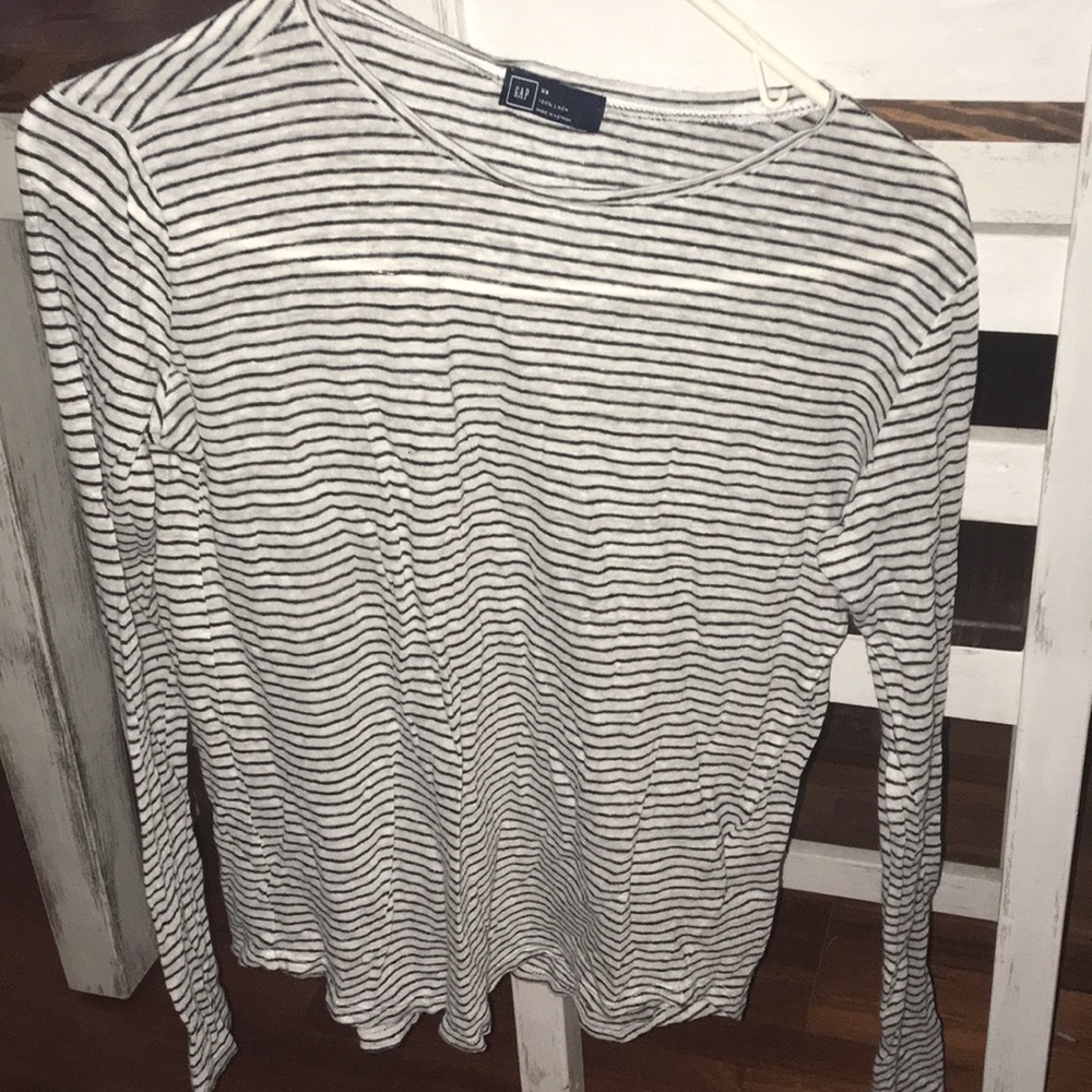 Stripped black and white Gap long sleeve